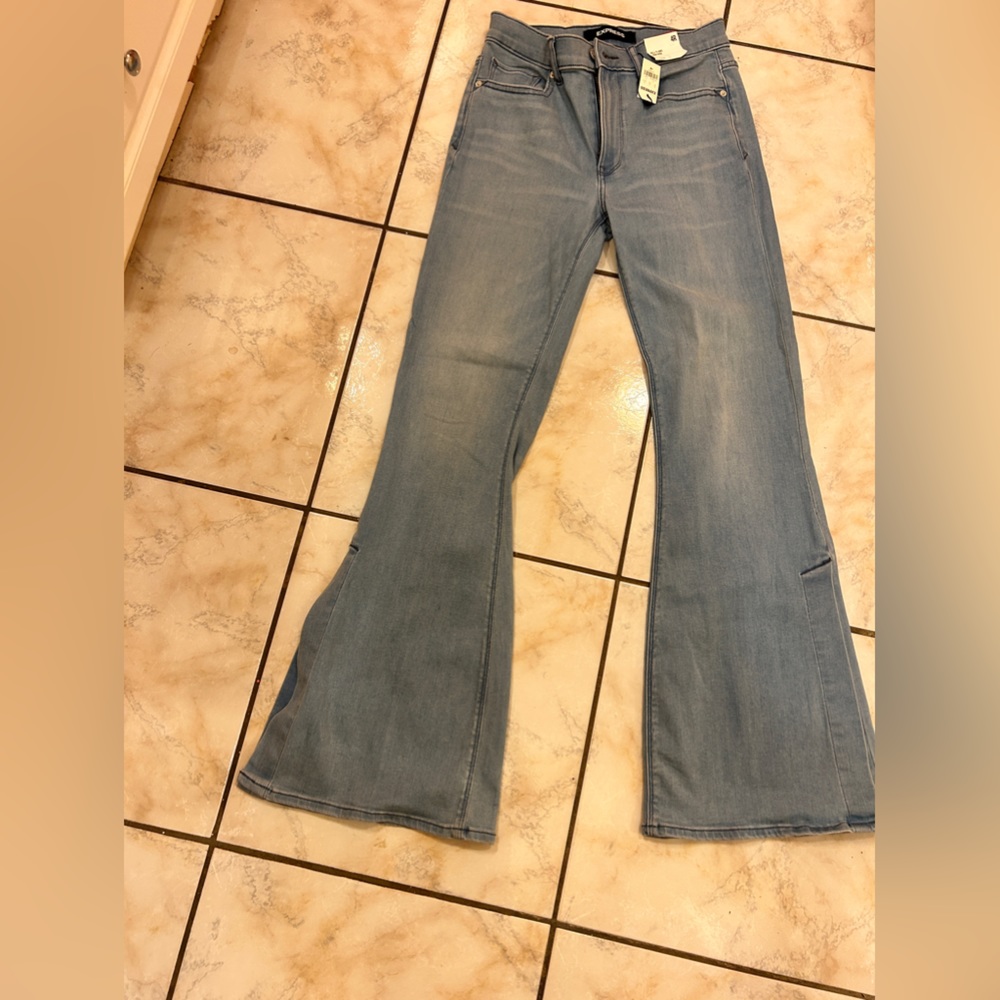 NWT express flare size 4 regular jeans